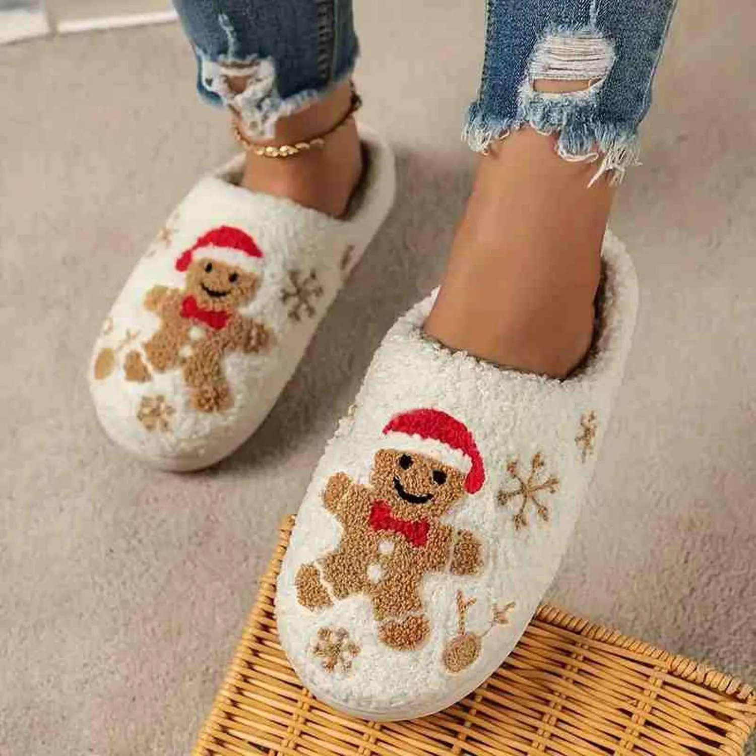 Christmas Slippers for Women Men Cute Cartoon Winter Plush Furry Funny Slippers Comfy Warm House Shoes