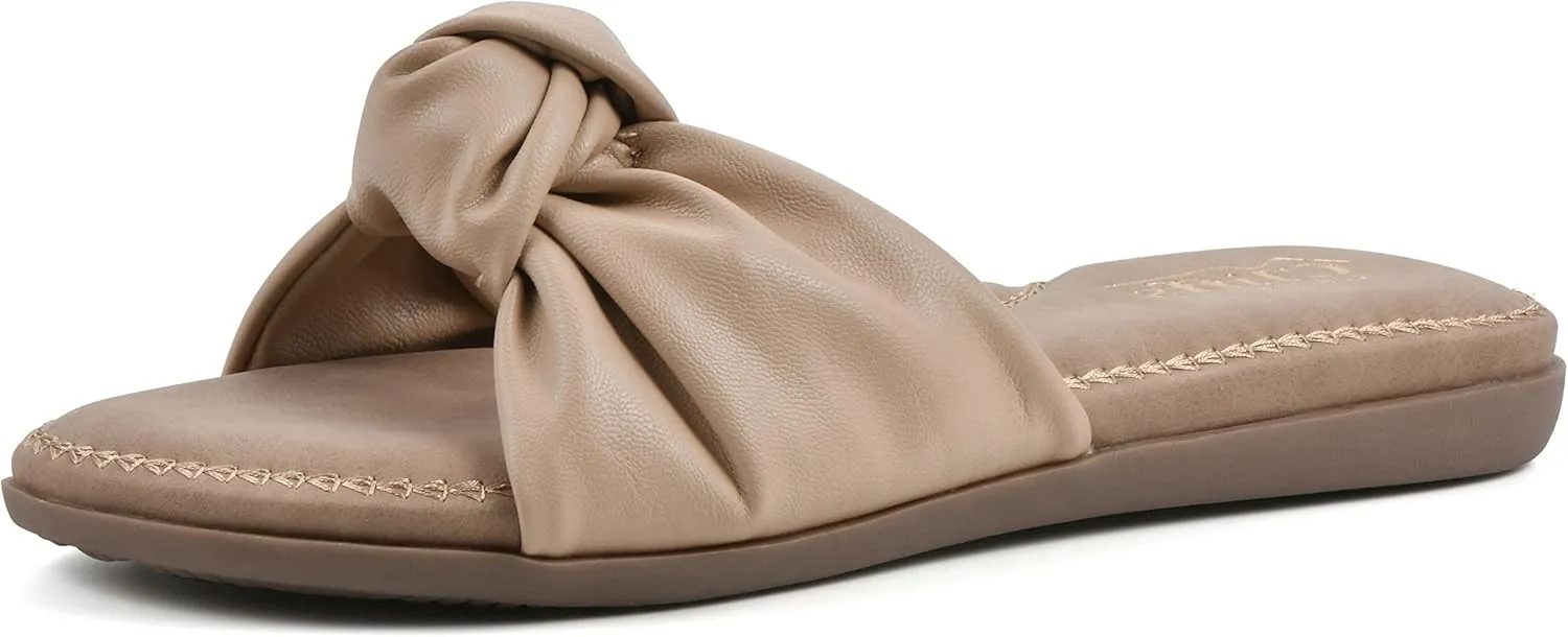 CLIFFS BY WHITE MOUNTAIN Women's Fanciful Sandal