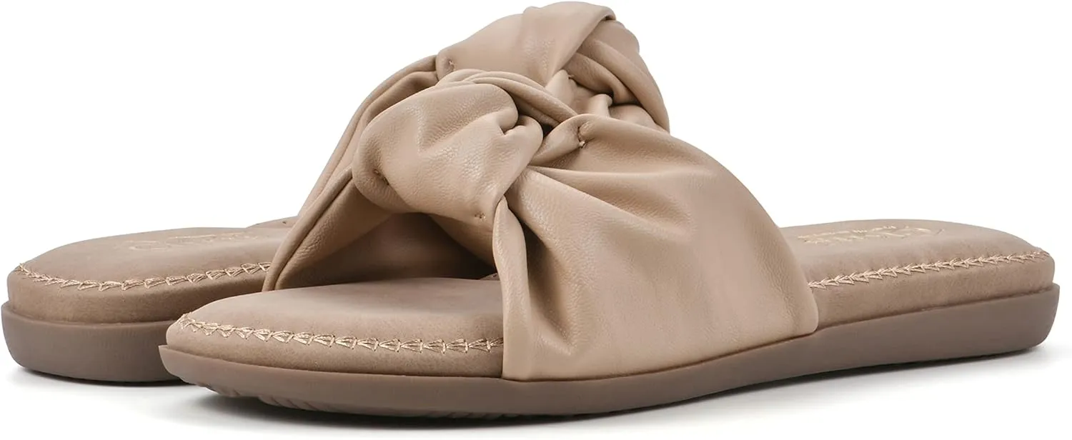CLIFFS BY WHITE MOUNTAIN Women's Fanciful Sandal