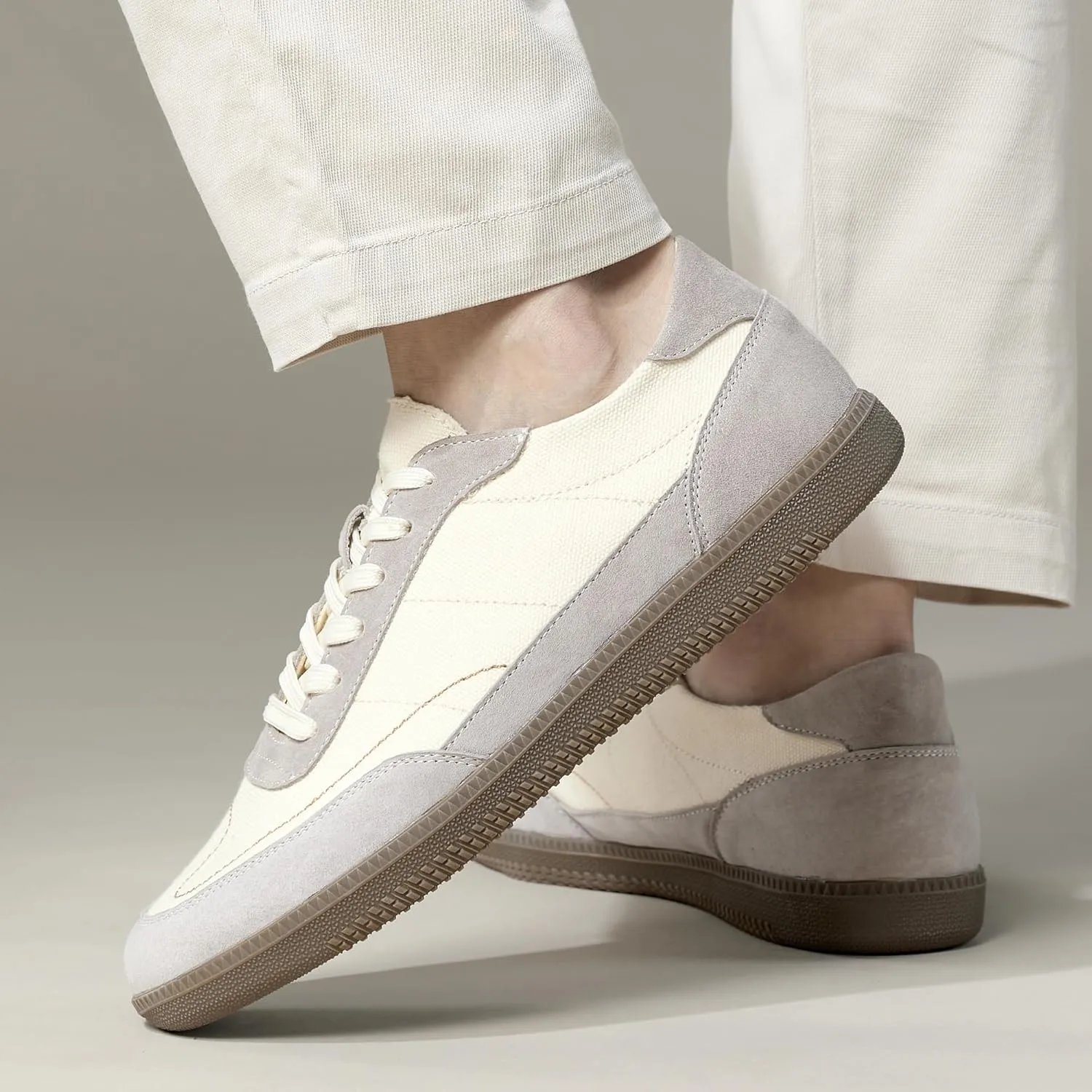 Men's Sneakers Lace-Up Low Top Casual Sneakers Comfortable Breathable Outdoor Walking Shoes Business Work Shoes Workplace Formal Shoes