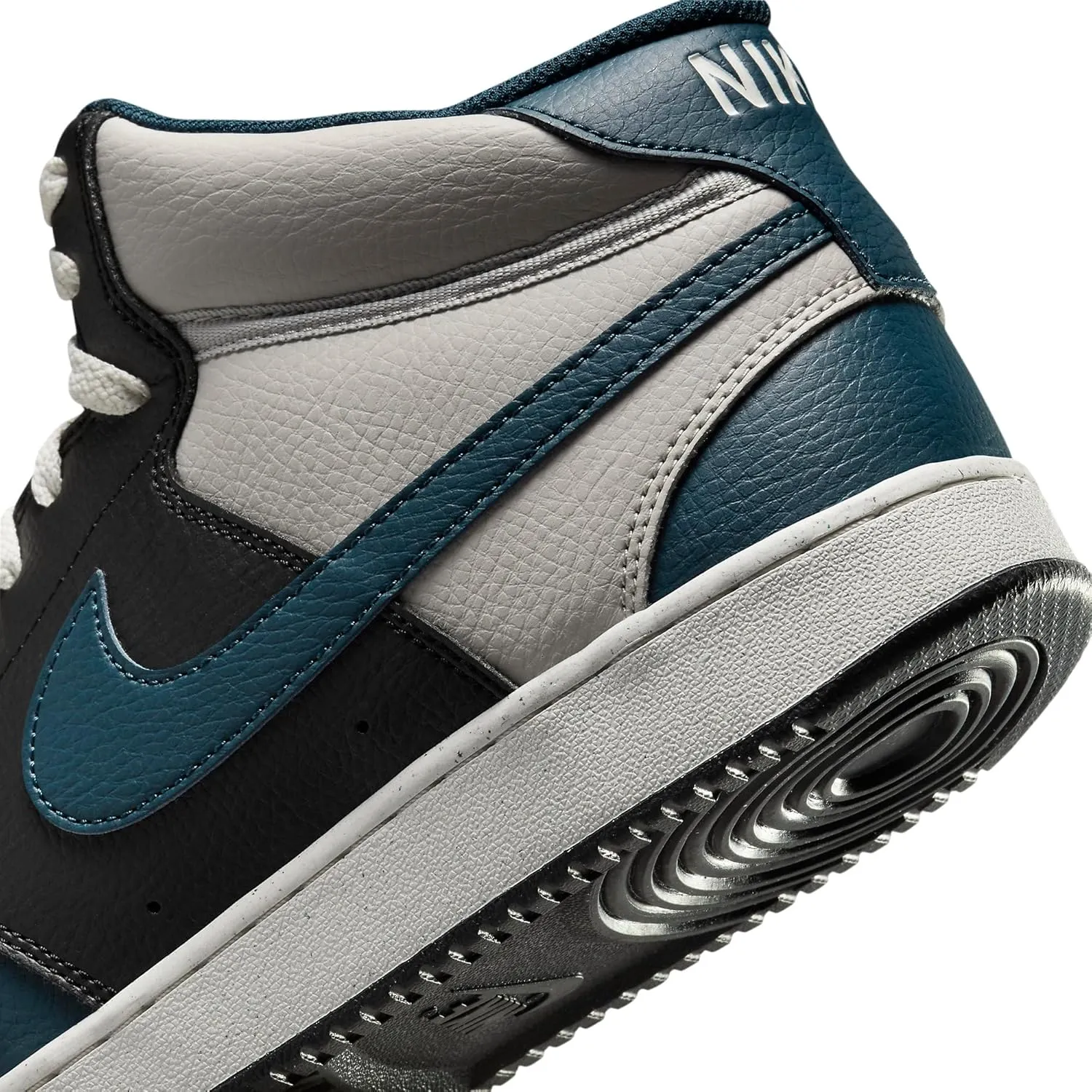 Nike Men's Sneaker