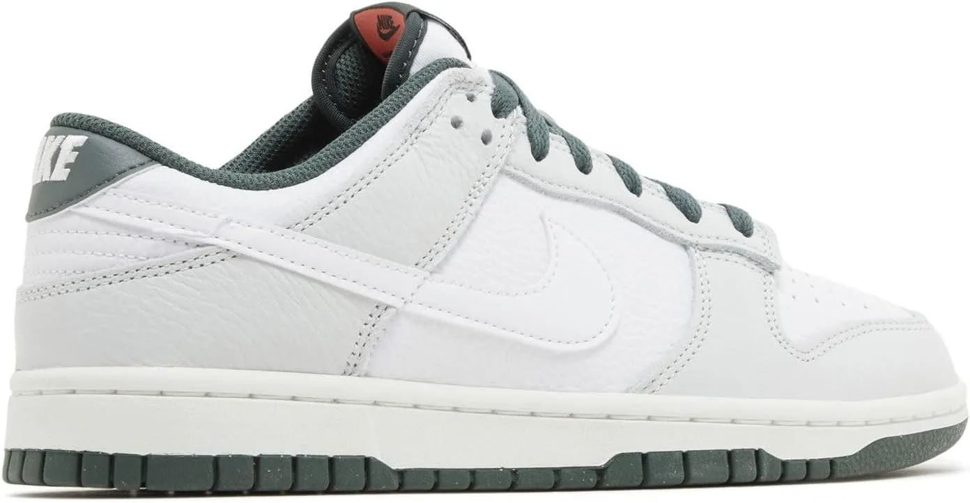 Nike Men's Sneaker