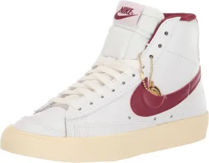 Nike Women's Sneaker, Medium