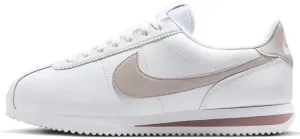 NIKE Women's Sneaker