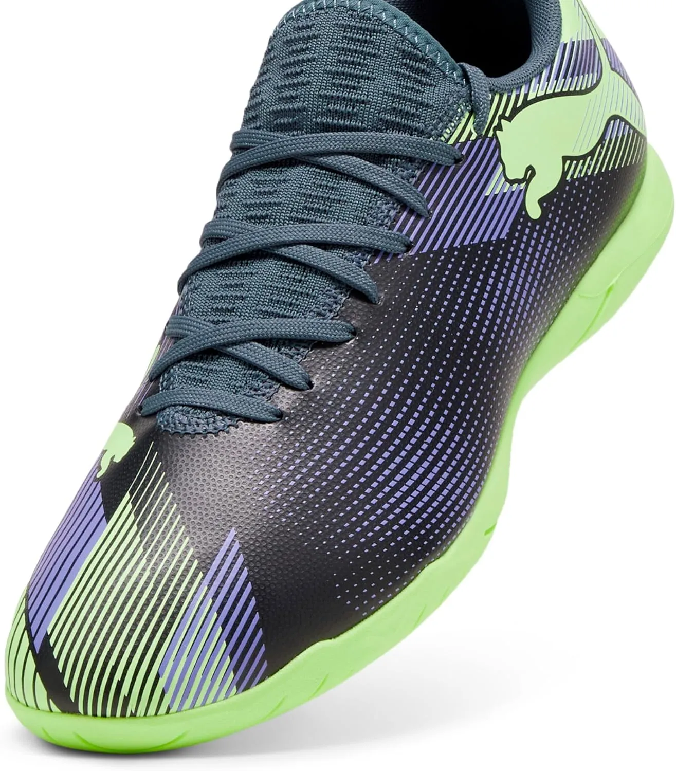 PUMA Men's Future 7 Play Indoor Trainer Soccer Shoes Sneaker