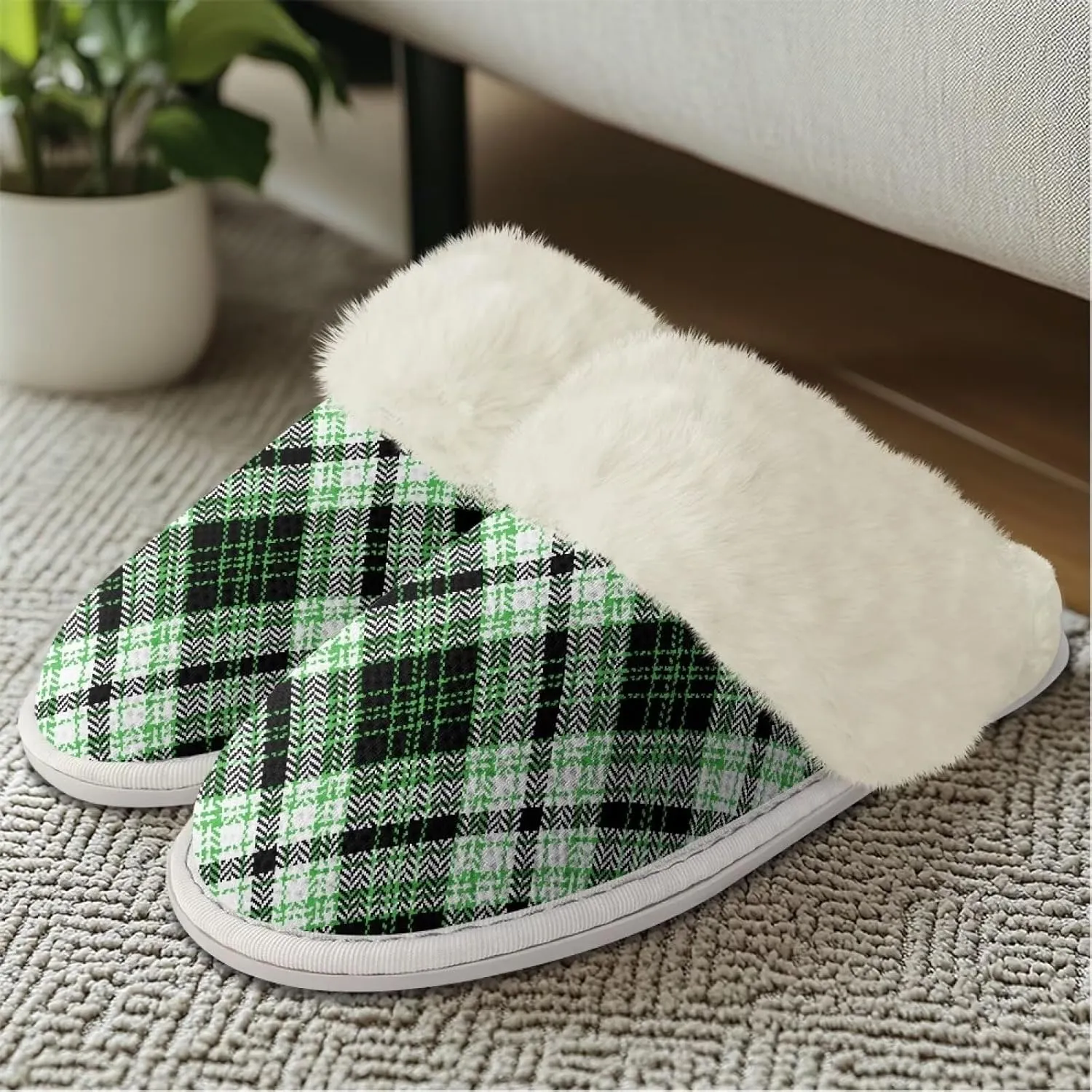 Women Novelty Print Fuzzy Slippers Winter Casual Slip-on Indoor Shoes Warm Cozy House Slipper Bedroom Slippers